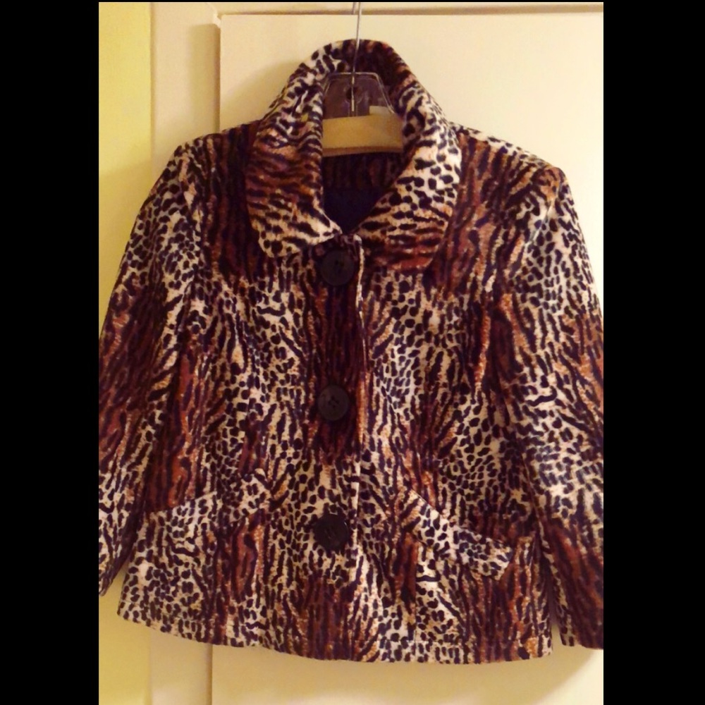 Sz 8. Leopard Cropped Jacket. $35 oBO